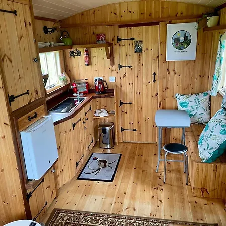 Miners_meadow Self Contained Shepherds Hut